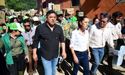 Claudia Sheinbaum y Ricardo Gallardo entregan más apoyo y supervisan labores de limpieza en Tamazunchale