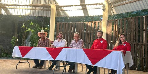 PRI Tanlajás inicia nueva etapa con la toma de protesta de su comité municipal.