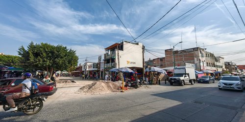 Regidora Dalila Castro advierte crecimiento del ambulantaje y pide regular espacios alrededor del mercado