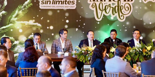 Ricardo Gallardo agradece a sector notarial apoyo a familias potosinas