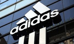 Adidas a punto de la bancarrota y esta vez su eficaz estrategia podría no salvarla