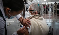 El 60% de adultos mayores vacunados con tercera dosis en SLP