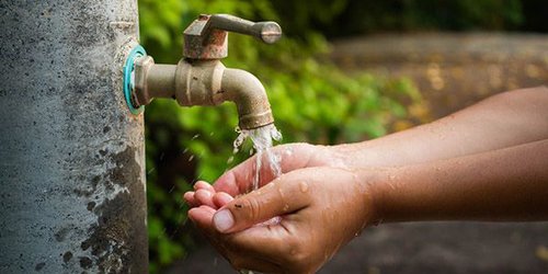 Sasar trabaja en regularización de pagos de agua en escuelas