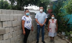 Municipio de Rioverde ayuda a familia que se le derrumbó su casa por las lluvias