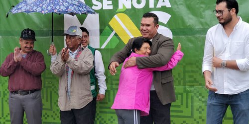 Alcalde Urbiola entregó pavimentación de calle en Barrio Los Ángeles