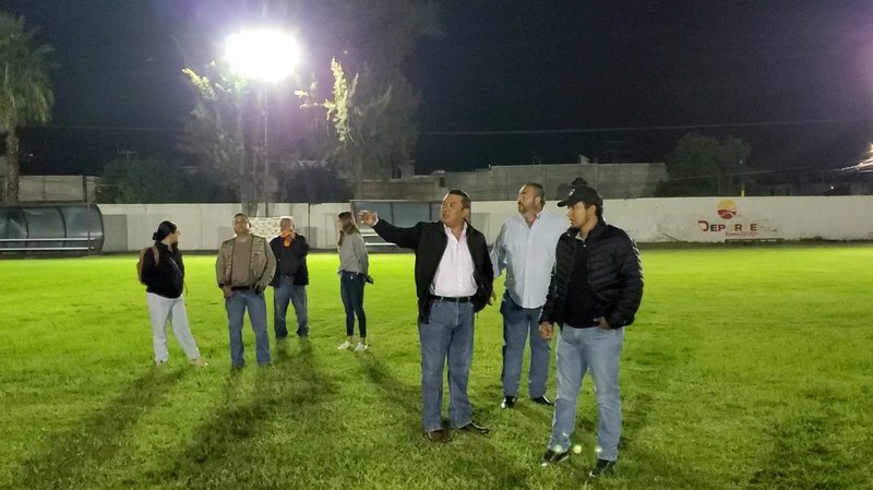 alcalde_urbiola_en_estadio_ebano.jpeg