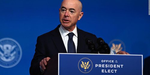 EEUU reunificará a las familias inmigrantes separadas "lo más rápido" posible