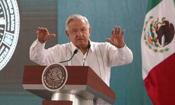 "Que nadie se ofusque", dice AMLO sobre candidatura de hija de Félix Salgado