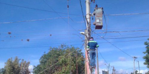Inicia ampliación de red eléctrica en Los Llanos de San Marcos