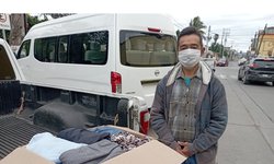 Habitante de La Loma dona lote de ropa invernal al DIF de CDFDZ
