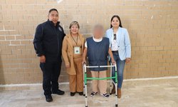 DIF Estatal entrega apoyo funcional a persona privada de su libertad