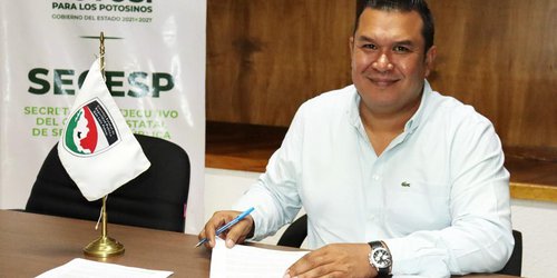 Alcalde Urbiola firmó convenio para fortalecer la seguridad en Rioverde