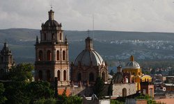 Iglesia recurre a rifas en busca de recursos para atender a sacerdotes con Covid