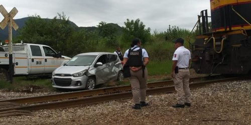 Jovencita muere al ser arrollada por el tren en Tamasopo