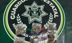 Detienen a dos personas en plaza de San Marcos por posesión de droga