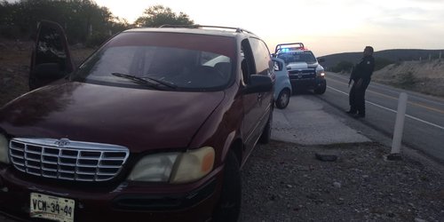 Hallaron camioneta desvalijada cerca de Rayón: Fue robada en El Morro de SGS
