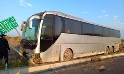Seis personas heridas al accidentarse camión de Turismo