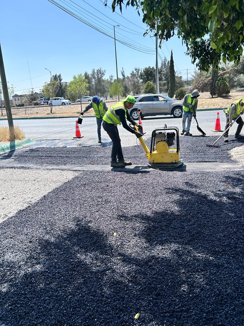 bacheo_de_calles_slp.jpeg