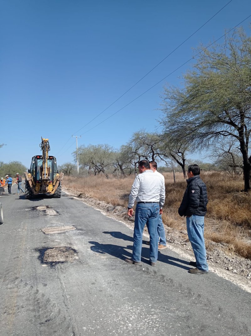 bacheo_de_camino.jpeg