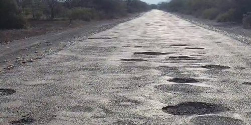 Inician 50 días de bacheo y conformación de caminos prioritarios de Rioverde
