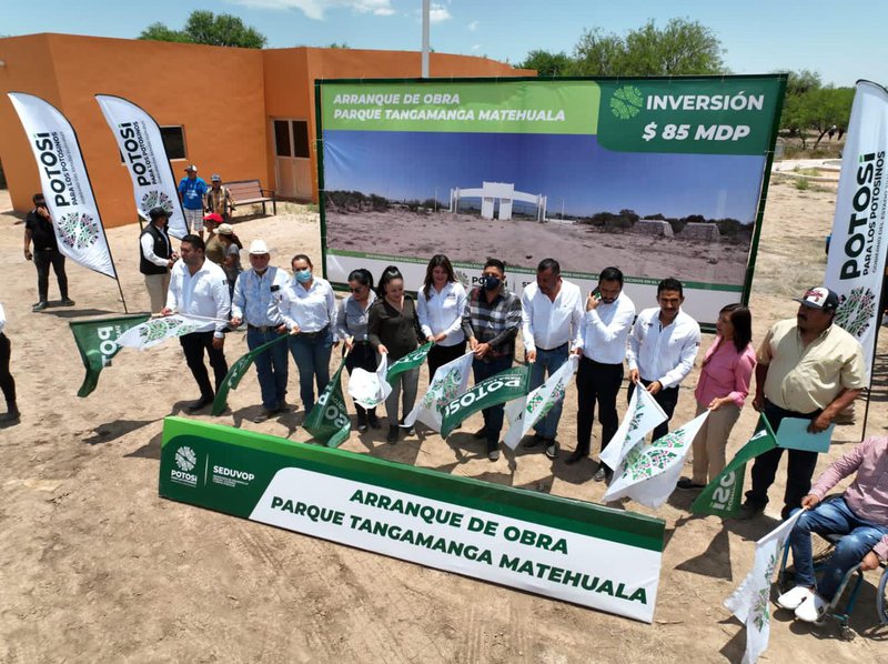 banderazo_obra_matehuala.jpeg