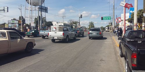 Pelean Javier Arellano y Arnulfo Urbiola en el bulevar