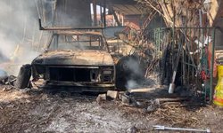 Incendio consume vehículo y vivienda en bulevar CJB