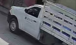 Frustran asalto a camioneta repartidora de muebles, en carretera 70