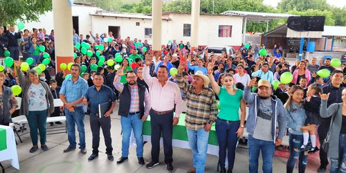 Contentos en Cañada Grande por obras y acciones del alcalde Urbiola