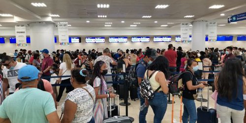 Cancelan algunos vuelos de CDMX a Península de Yucatán por 'Grace'