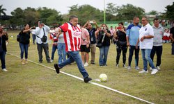 Abren escuela de fútbol Rebaño Chivas en Ciudad Valles, es la única en SLP