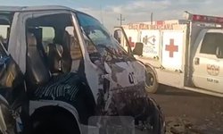 Ocho heridos al chocar van de transporte cerca del bulevarUniversitario
