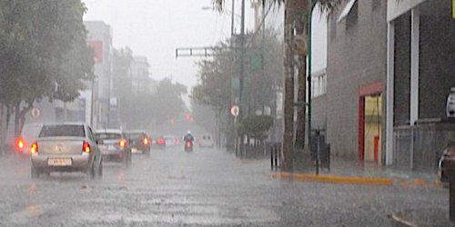 Pronostican chubascos durante el fin de semana en regiones de San Luis Potosí