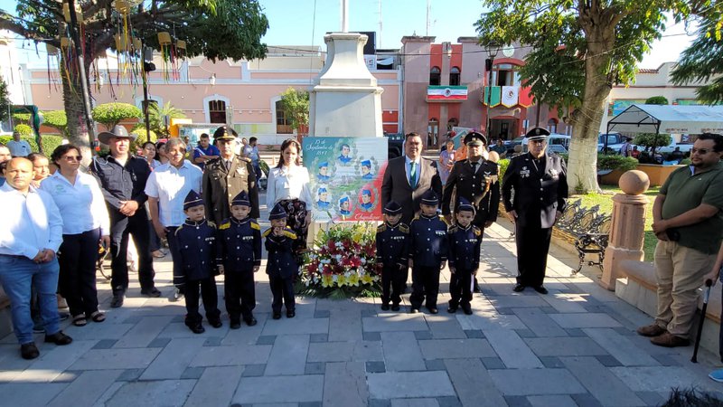 colocacion_ofrenda_floral_niños_heroes.jpeg