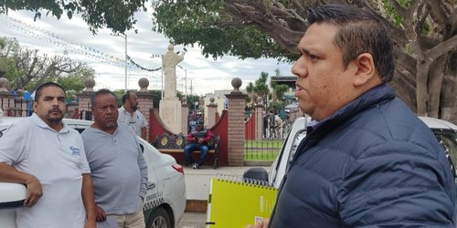 Verifican entre taxistas trabajo de servidores públicos de la SCT