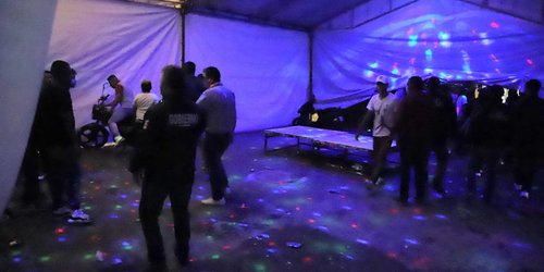 En Ecatepec 'desmantelan' fiestas de jóvenes en vía pública durante la cuarentena
