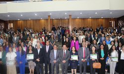 El Estado reconoce trayectoria del personal de la Defensoría Pública