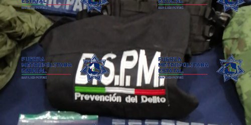 Sorprenden a cuatro personas con armas, drogas cartuchos y equipo táctico