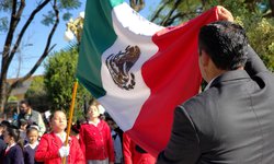 Acto cívico en conmemoración del Día de la Bandera en CDFDZ