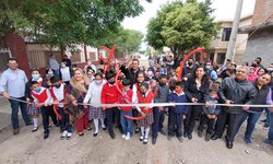 Nueva obra de drenaje recibieron familias de Los Pinos, de manos del alcalde Urbiola