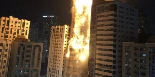 Impactante: se incendió uno de los edificios más altos de Emiratos Árabes Unidos