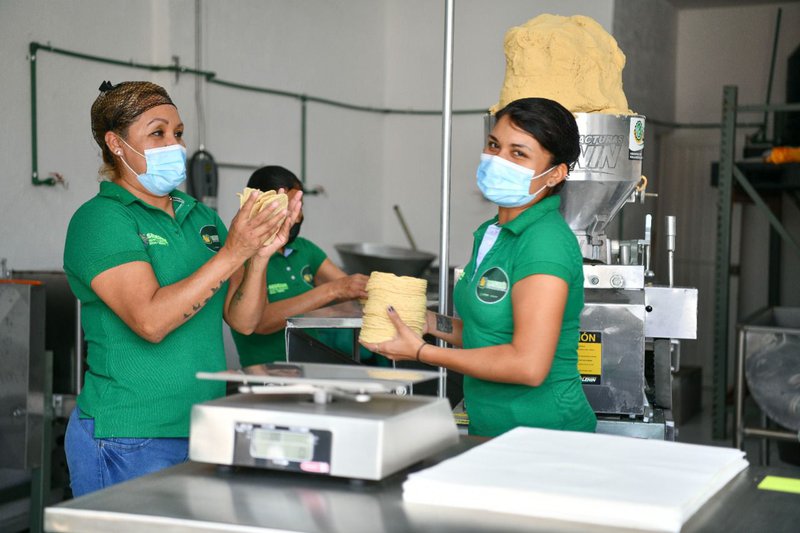 elaboración_tortillas.jpeg