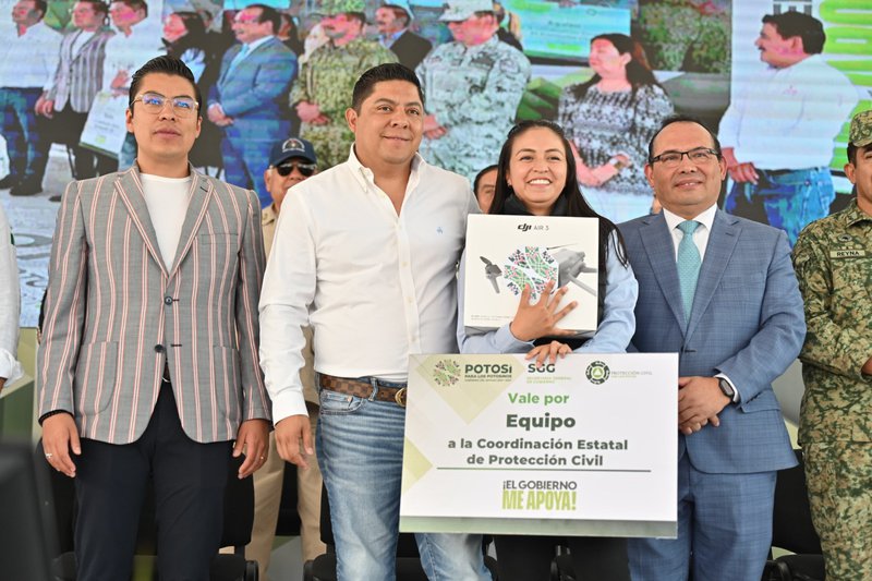 entrega_apoyos_proteccion_civil_mirioverde.jpeg