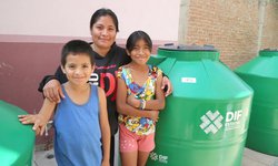 Gobierno Estatal entrega más cisternas a familias potosinas