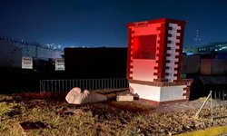 Derriban estatua de AMLO en Atlacomulco