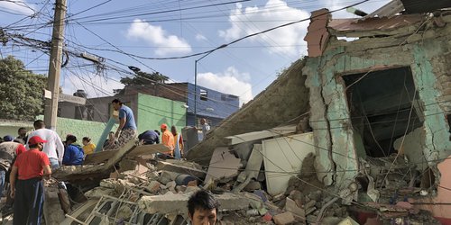 Explota vivienda por acumulación de gas en colonia Pensil de la CdMx