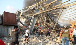 Una fuerte explosión sacude el puerto de Beirut