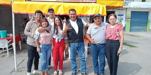 Desayunos con familias, para escuchar consejos y recomendaciones