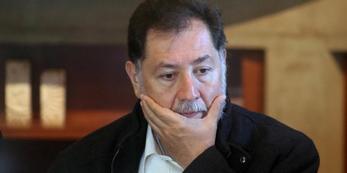 Político mexicano opuesto a las mascarillas se enferma de COVID