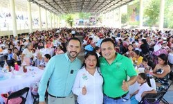 Festejó Gobierno del Cambio a las madres en Aquismón